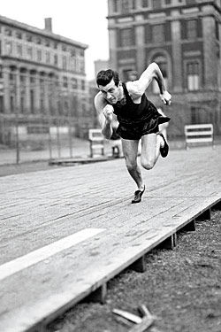 Louis Zamperini trenuje